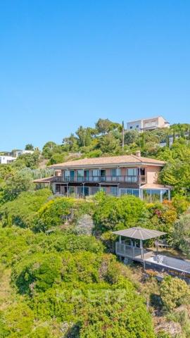 Exclusivité - Carqueiranne – La Californie - Villa 300 m2 - Fort potentiel