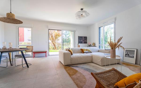 Appartement à vendre    5 pièces • 103 m2 Francheville