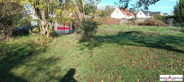 Terrain à OISEMONT, 80140 - 1251m²