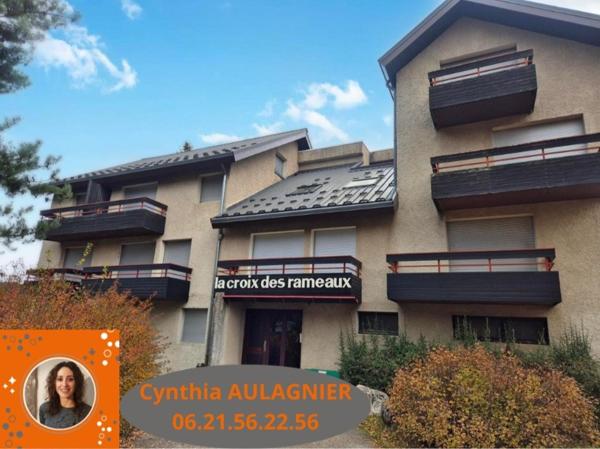 Appartement T2 + mezzanine - Vendu loué