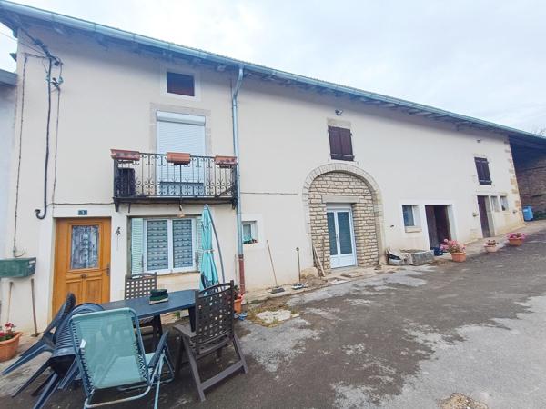 Jolie Maison de village d'une surface habitable de 122 m2 sur terrain clos de 472 m2