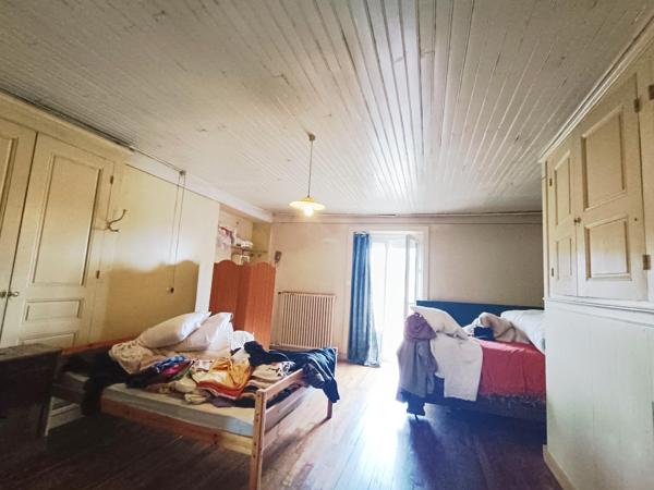 Jolie Maison de village d'une surface habitable de 122 m2 sur terrain clos de 472 m2