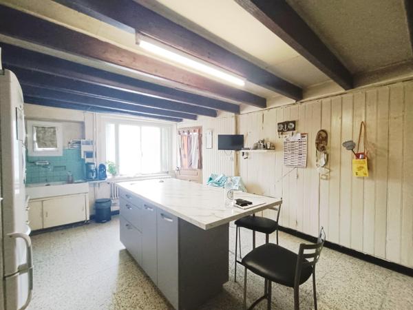 Jolie Maison de village d'une surface habitable de 122 m2 sur terrain clos de 472 m2