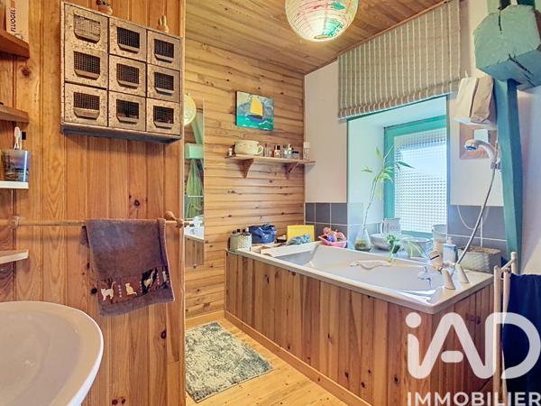 Maison à vendre 6 pièces 130 m² Saint-Père-Marc-en-Poulet