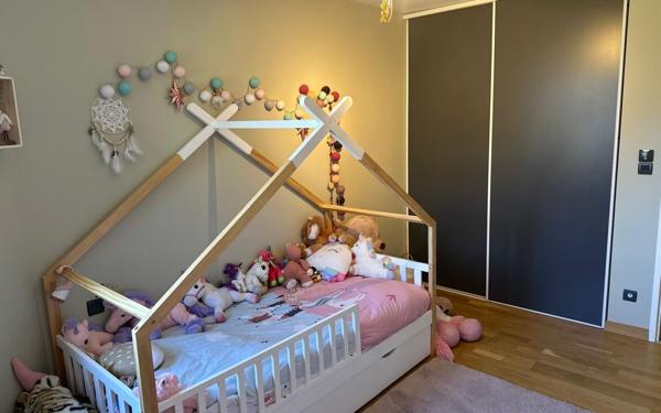 Maison à vendre    5 pièces •  Châtillon-en-Michaille