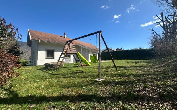 Maison à vendre    5 pièces •  Châtillon-en-Michaille