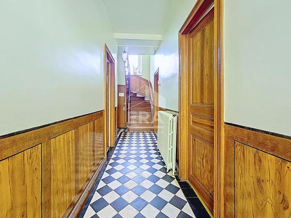 Maison Mont Saint Martin 6 pièce(s) 120 m2