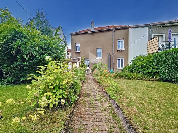 Maison Mont Saint Martin 6 pièce(s) 120 m2