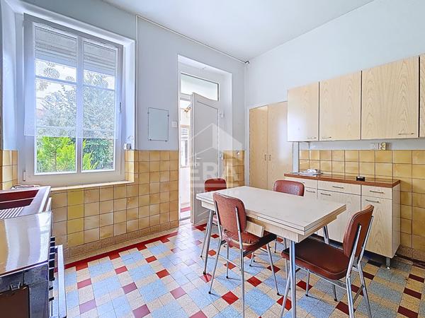 Maison Mont Saint Martin 6 pièce(s) 120 m2