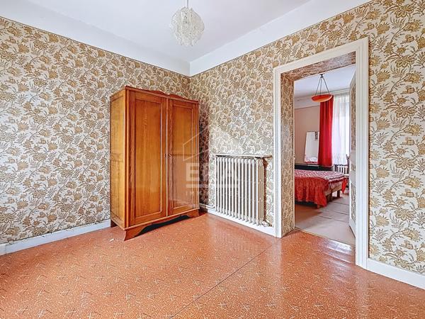 Maison Mont Saint Martin 6 pièce(s) 120 m2