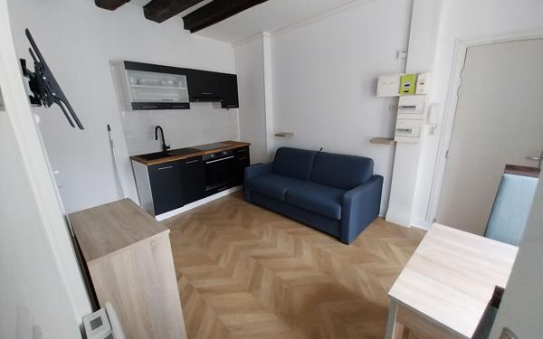 Appartement à louer    1 pièce • 18,23 m2 Saint-Yrieix-la-Perche