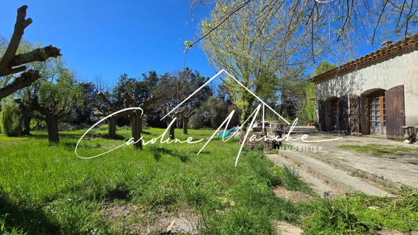 A vendre à Trets - Propriété de 300m² sur magnifique terrain de 6 500m²