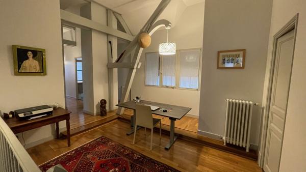 Maison 8 pièces 232.1 m2