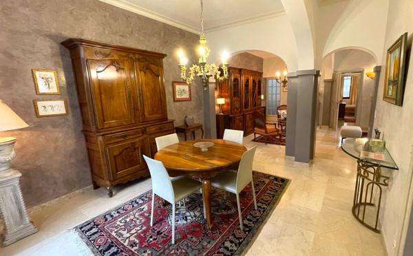 Maison 8 pièces 232.1 m2