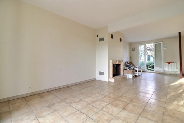 Maison à vendre à Saint Leu La Forêt + GARAGE