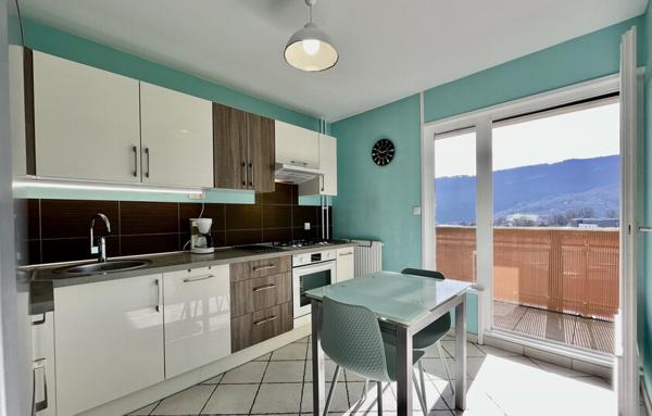 Appartement T2 de 50,47m2 - entièrement rénové avec terrasse