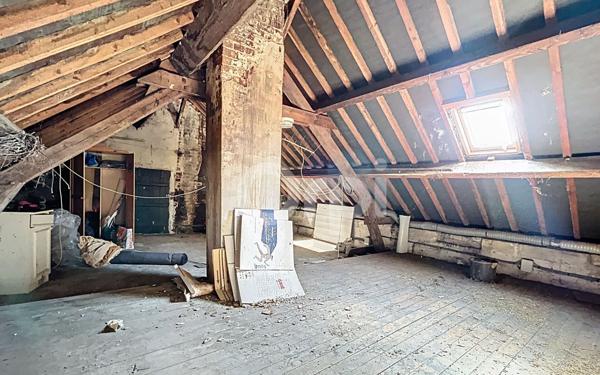 Maison à vendre    5 pièces •  Ercuis