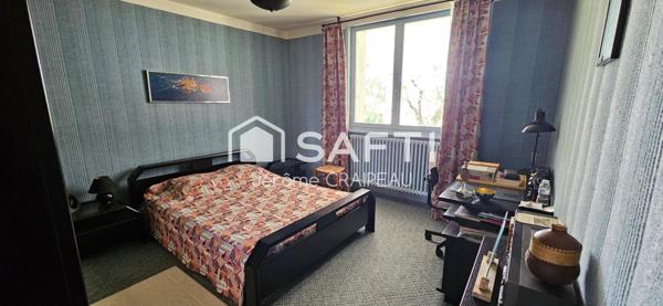 Les Robretières : Maison familiale avec 4 chambres et 2 garages.