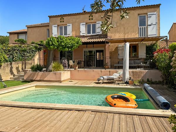 Maison Bouc Bel Air 5 chambres piscine garage proche commodités : arrêts de bus et village