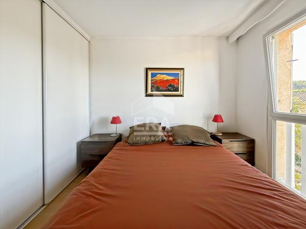 Maison Bouc Bel Air 5 chambres piscine garage proche commodités : arrêts de bus et village