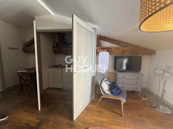 studio dernier étage ascenseur , de 24 m2 au sol -cave -grenier- possible Airbnb