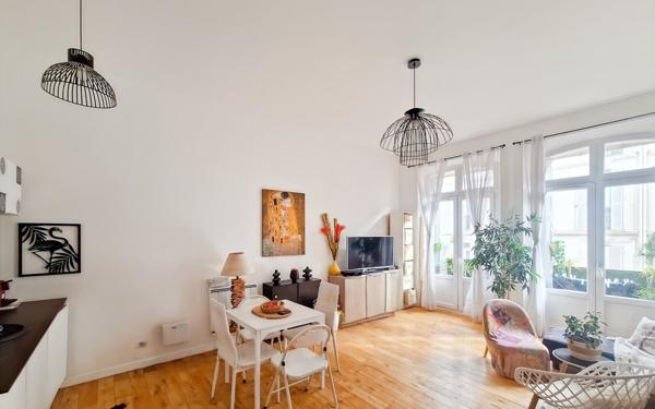 Appartement à vendre    2 pièces • 39 m2 Cannes