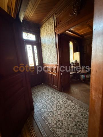 Vente
                Maison153 m² - 5 Pièces -
                    MESNIL SAINT NICAISE (80190)