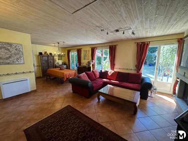 Maison - À vendre - 135 m² - LES BREVIAIRES | The Door Man