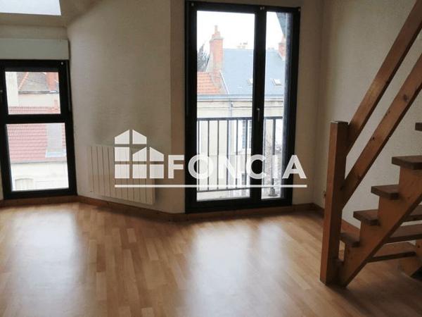 Location Studio 30.19 m² - SAINT PIERRE Dijon 21000