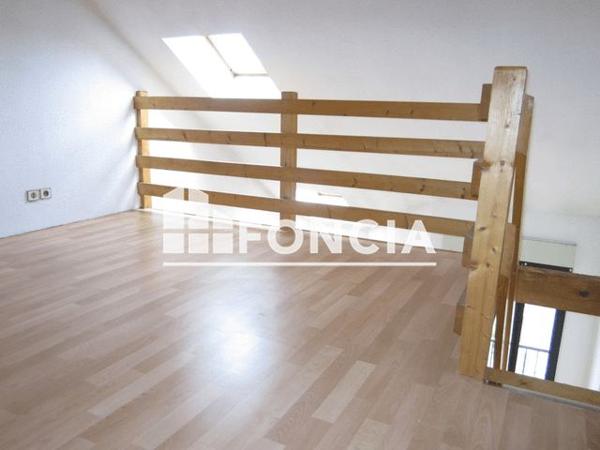 Location Studio 30.19 m² - SAINT PIERRE Dijon 21000