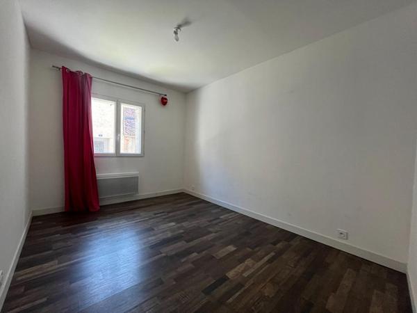 Appartement T3 en rez-de-chaussée Coeur de Vidauban  70 m²