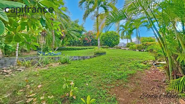 Villa spacieuse T6 avec piscine et son appartement T3 secteur calme