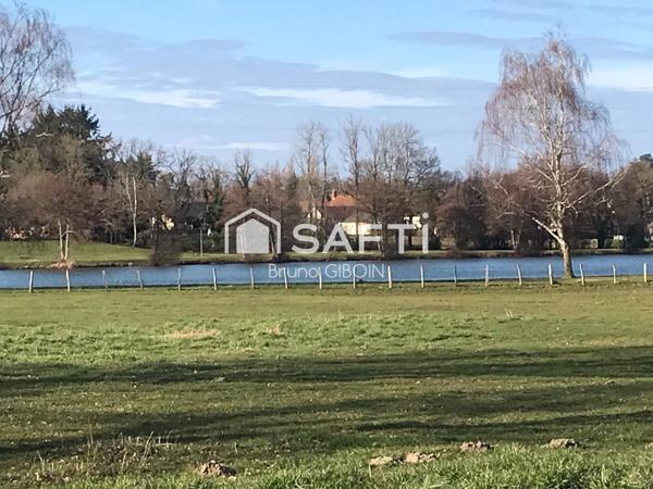 Terrain constructible 1 311 m²