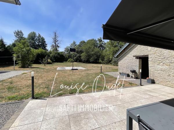Une maison rare, qui allie charme, volumes et confort pour une vie de famille sereine.