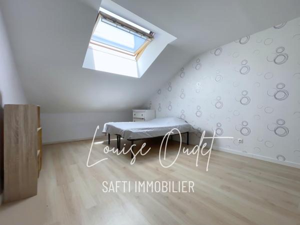 Une maison rare, qui allie charme, volumes et confort pour une vie de famille sereine.