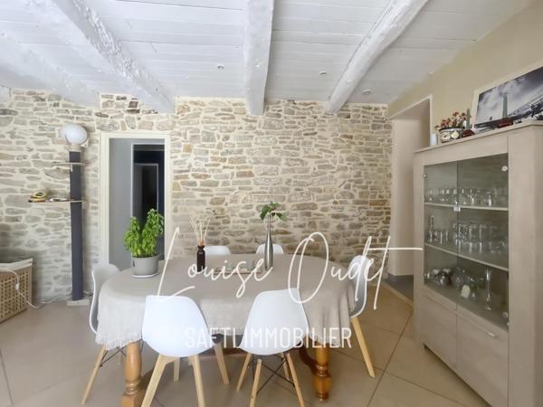 Une maison rare, qui allie charme, volumes et confort pour une vie de famille sereine.
