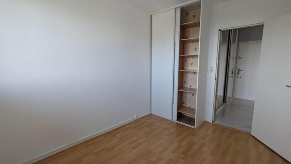 Belfort, appartement 89 m²  3 chambres  Garage  Cave  Deux balcons  Vue dégagée