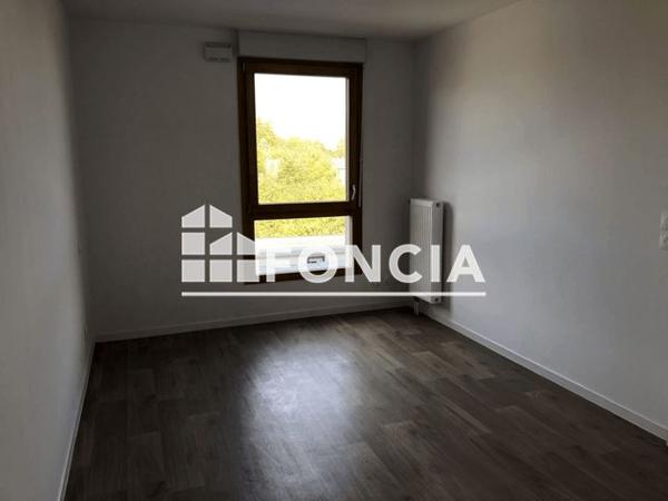 Location Appartement 2 pièces 48.4 m² - 85 RUE ABELARD Lille 59000