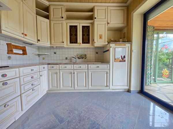 Maison T4 avec véranda au coeur d'un jardin  luxuriant