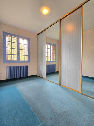 Maison T4 avec véranda au coeur d'un jardin  luxuriant