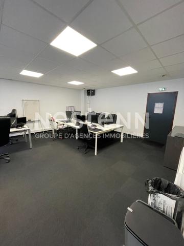 A louer Bureaux Vannes est - accès facile RN 165 - superficie de 107m²