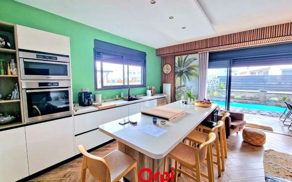 Maison à vendre    4 pièces • 112 m2 Bras-Panon