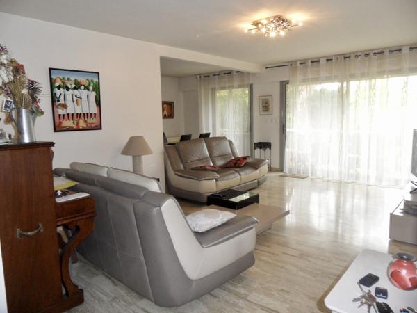 T3/4 BEL APPARTEMENT 90M2 AVEC JARDIN