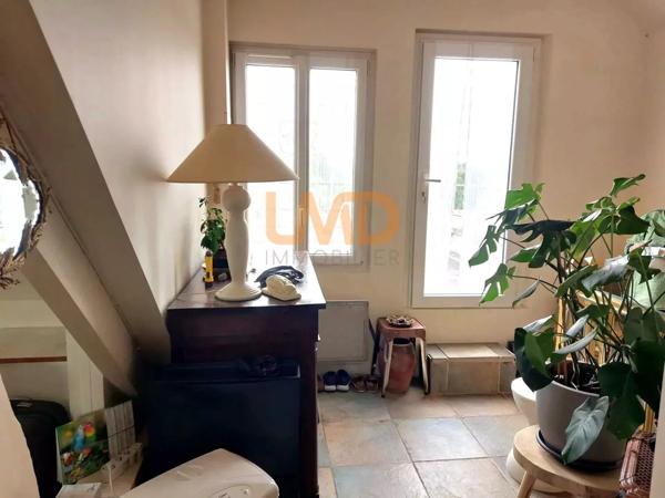 Avon, appartement avec grande terrasse, cave et parking