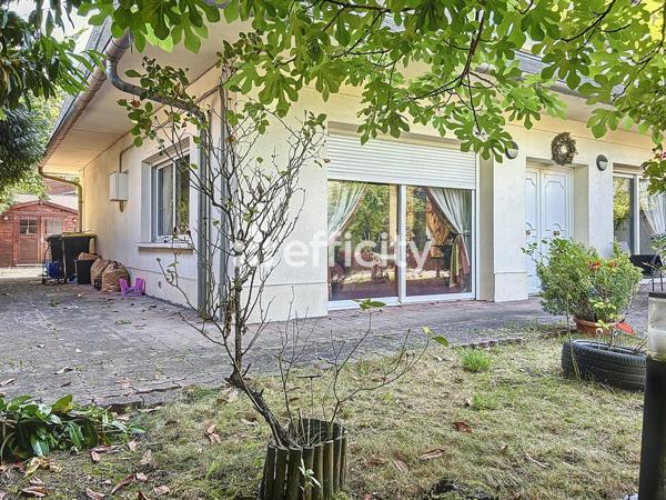 Maison 7 pièces - 240 m²