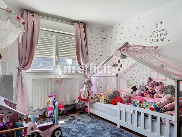 Maison 7 pièces - 240 m²