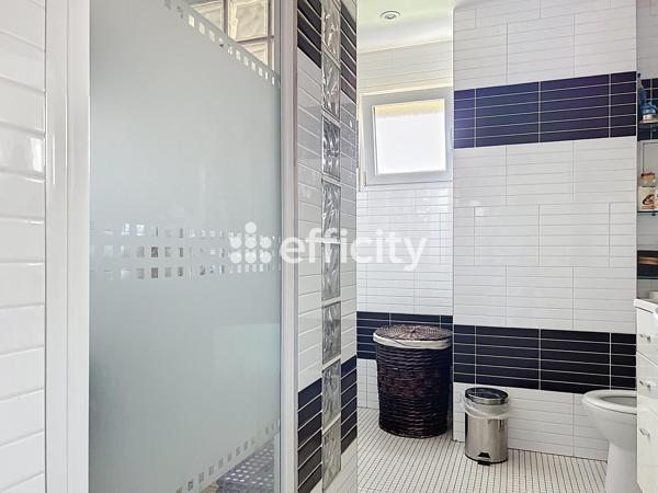 Maison 7 pièces - 240 m²