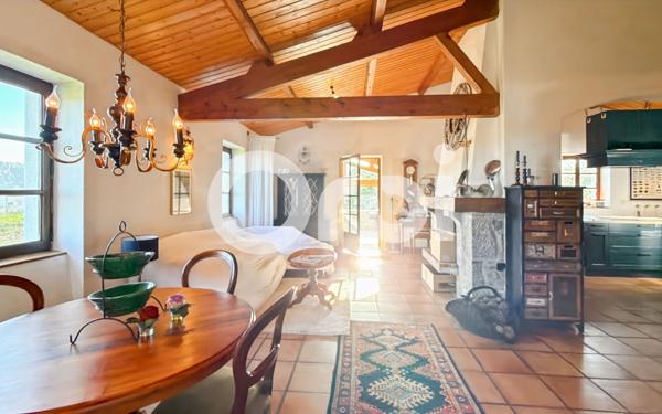 Maison à vendre    6 pièces • 170,33 m2 Banne