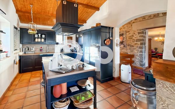 Maison à vendre    6 pièces • 170,33 m2 Banne