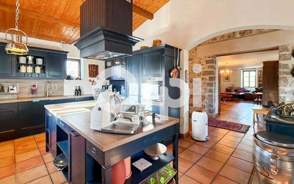 Maison à vendre    6 pièces • 170,33 m2 Banne